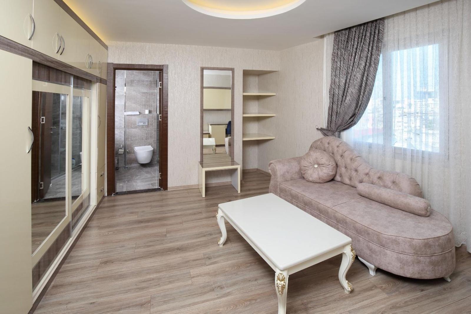 Adana Taskoeprue Hotel Exteriér fotografie