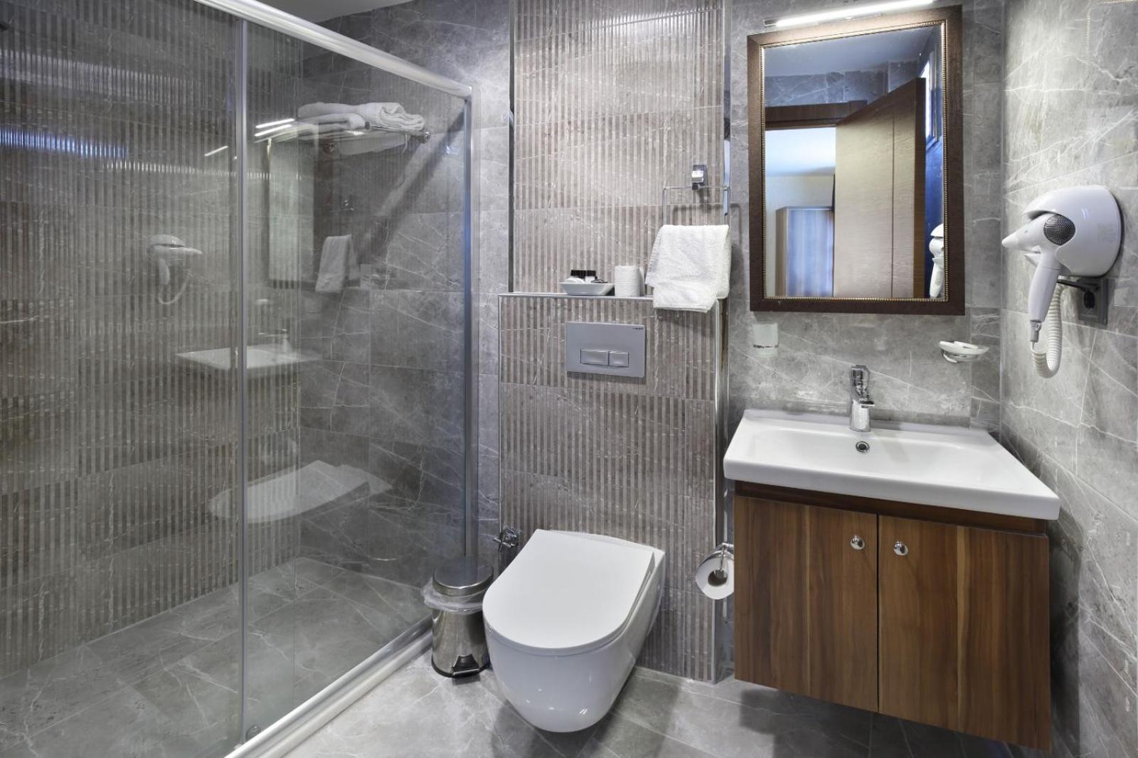 Adana Taskoeprue Hotel Exteriér fotografie