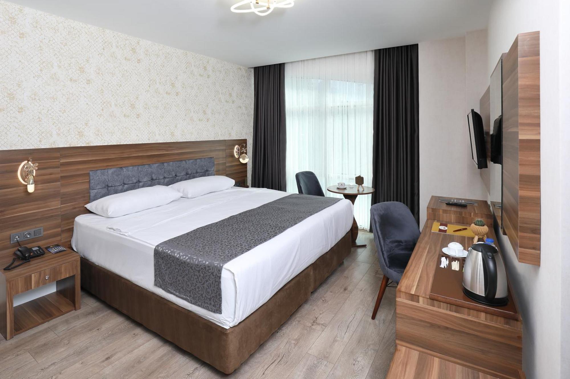 Adana Taskoeprue Hotel Exteriér fotografie