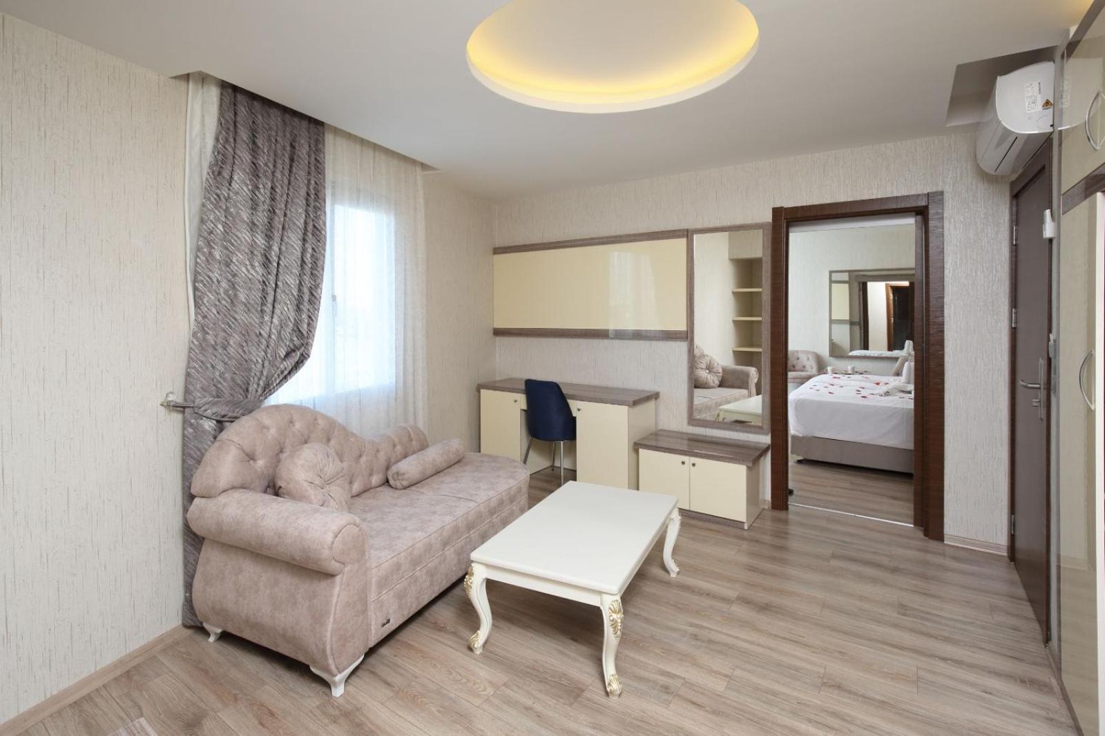 Adana Taskoeprue Hotel Exteriér fotografie