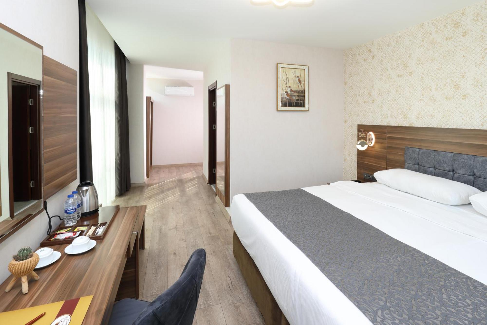 Adana Taskoeprue Hotel Exteriér fotografie